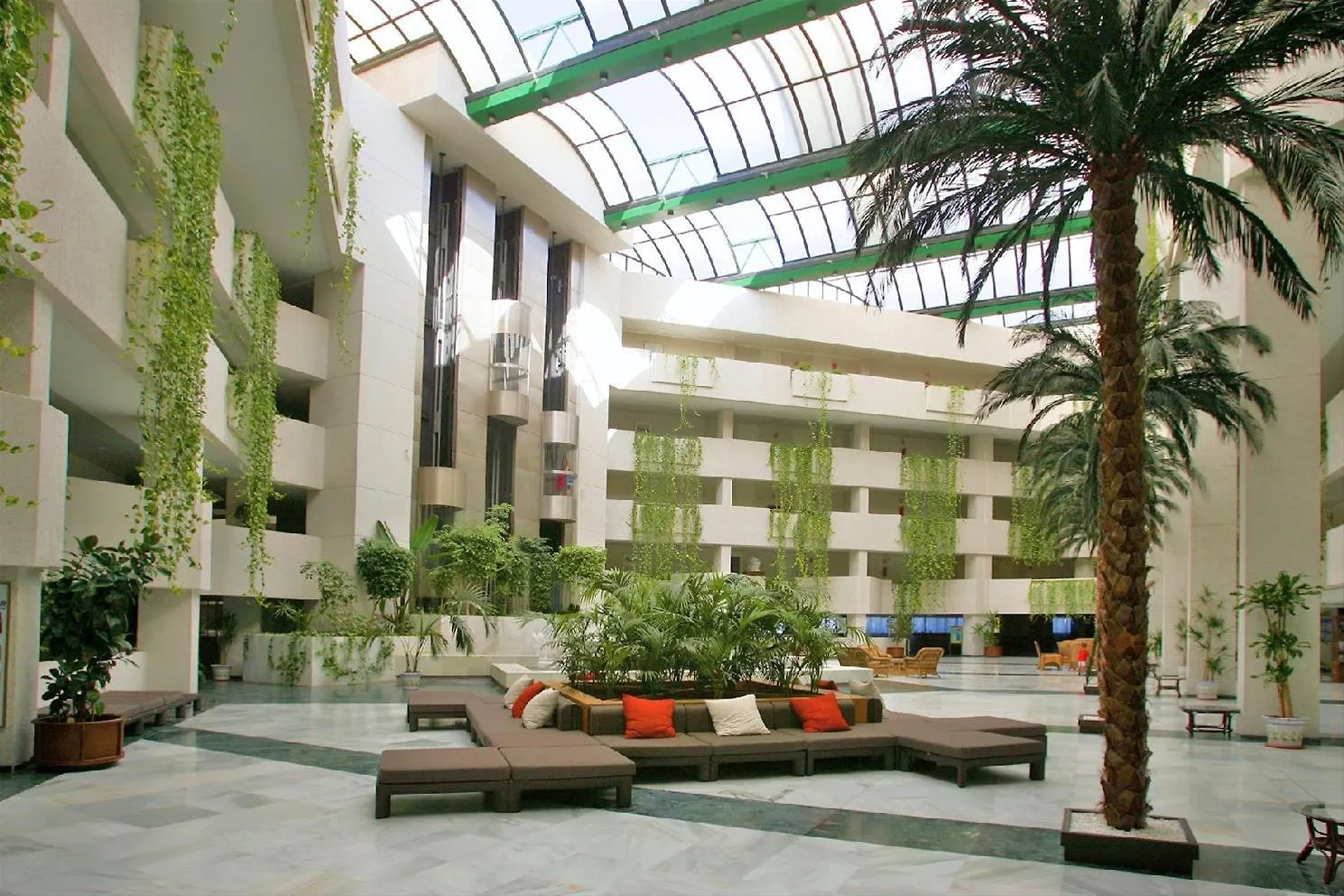 Hotel Ar Golf Almerimar エル・エヒド